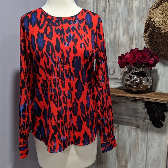 The Limited Tops - 🐆The Limited animal print silky blouse